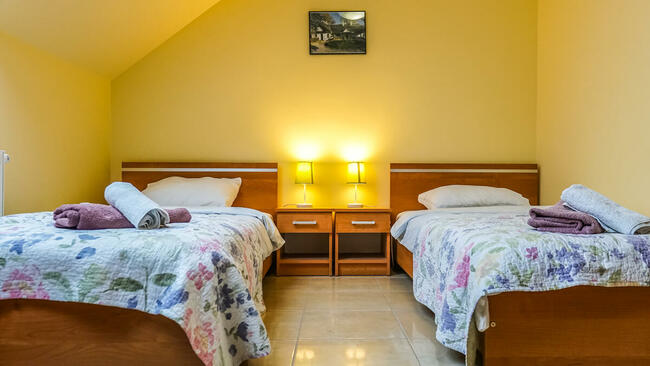 Duży dom na Mazurach dla grup jezioro balia z jacuzzi, plaża