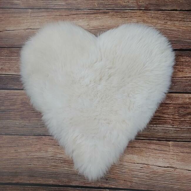 Dywanik Serce Skóra Owcza Naturalna Dywan Serce Wełna Owcza