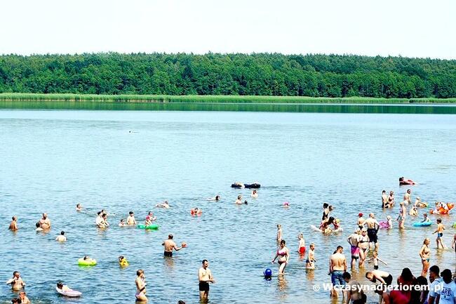 Dom\pokoje nad jeziorem Lucieńskim