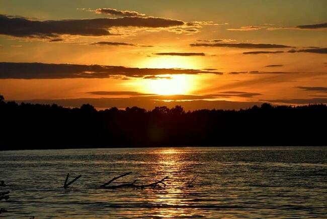 Dom\pokoje nad jeziorem Lucieńskim