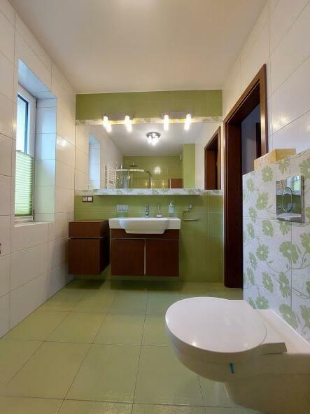 Dom na wynajem w Piasecznie o łącznej powierzchni 102 m²