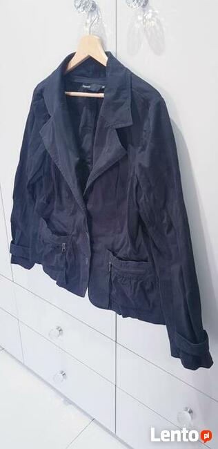 Cienka kurteczka alla żakiet KappAhl w dużym rozmiarze