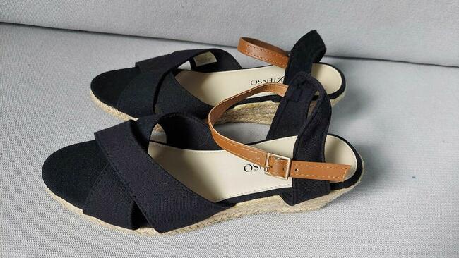 Nowe sandałki damskie rozmiar 39