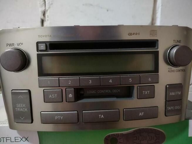 Radio CD Avensis t25 2004 r. 1.8 vvti