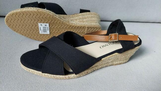 Nowe sandałki damskie rozmiar 39