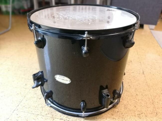 Części z zestawu perkusyjnego PDP MAINstage i akcesoria.