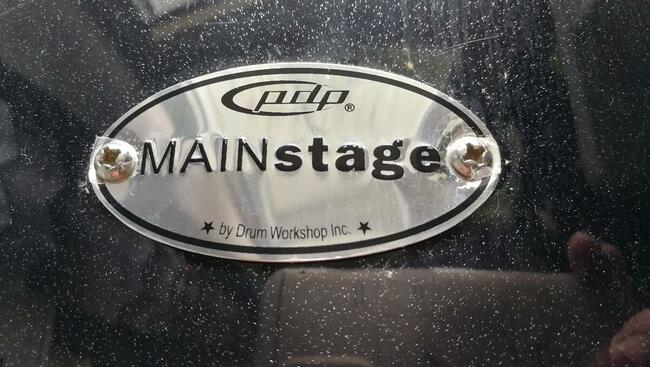 Części z zestawu perkusyjnego PDP MAINstage i akcesoria.