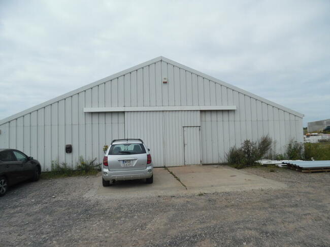 SPRZEDAM HALĘ WRAZ Z TERENEM INWESTYCYJNYM