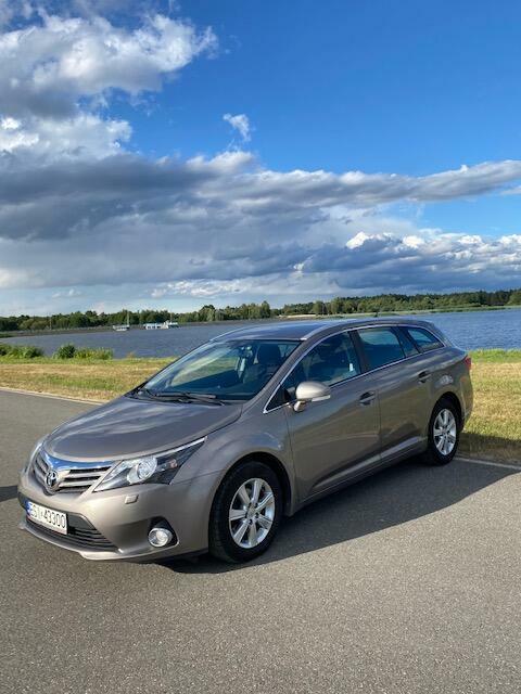 Toyota avensis 2022