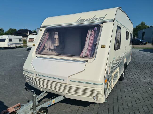 Przyczepa kempingowa Beyerland 495 plus przedsionek Super