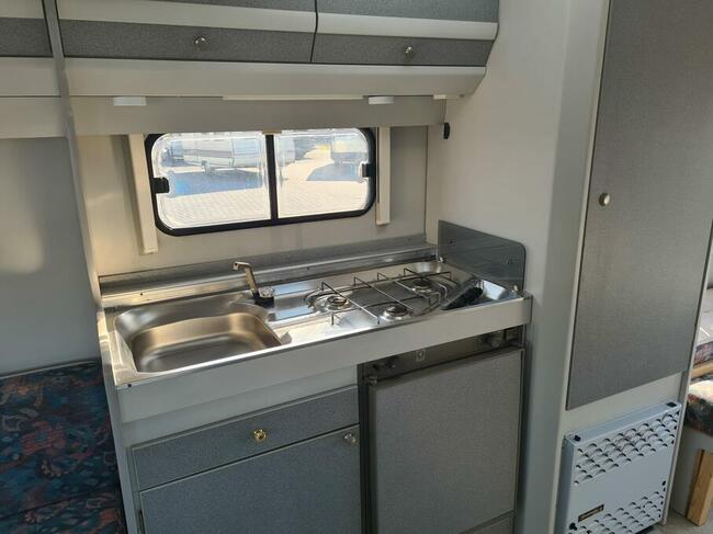 Przyczepa kempingowa Beyerland 495 plus przedsionek Super