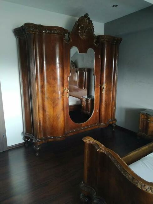 Sprzedam zabytkową sypialnię