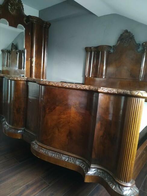 Sprzedam zabytkową sypialnię