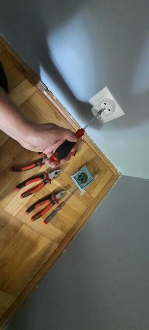 Podłączenie płyty indukcyjnej z podbiciem karty gwarancyjnej