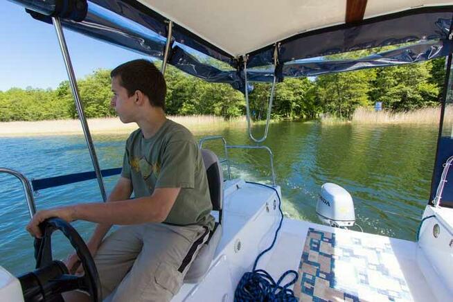 Jacht motorowy weekend 820 sprzedam FV