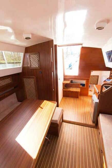 Jacht motorowy weekend 820 sprzedam FV