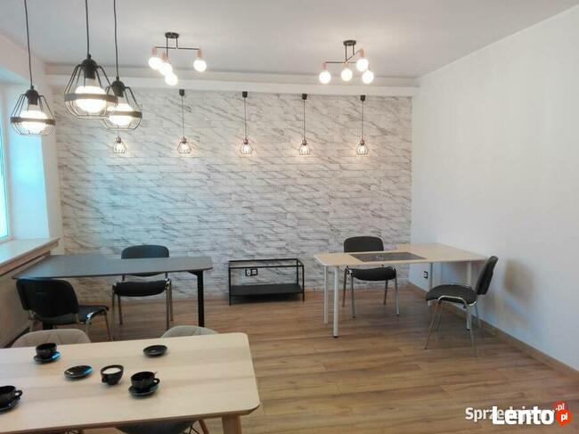 Pabianice Centrum, ul. Zamkowa Biuro · 53 m²