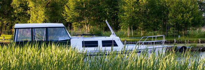 Jacht motorowy weekend 820 sprzedam FV