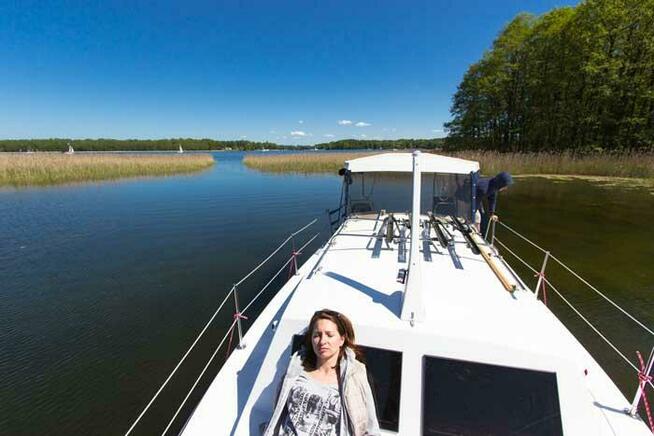 Jacht motorowy weekend 820 sprzedam FV