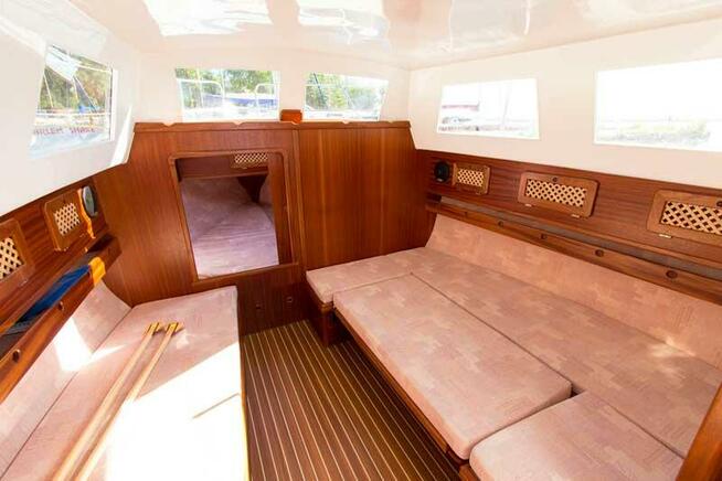 Jacht motorowy weekend 820 sprzedam FV