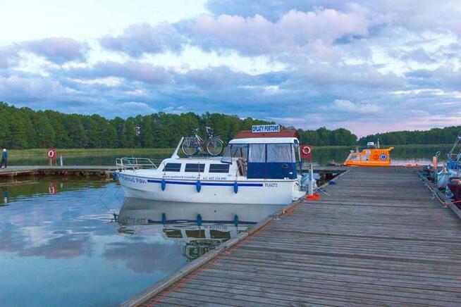 Jacht motorowy weekend 820 sprzedam FV