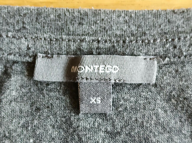 Bluzka Montego z cekinami