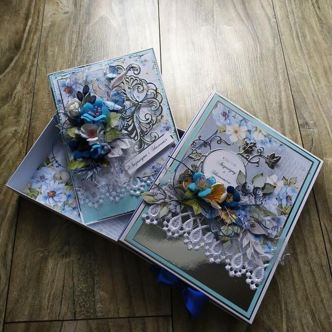 Karty z życzeniami w pudełeczku