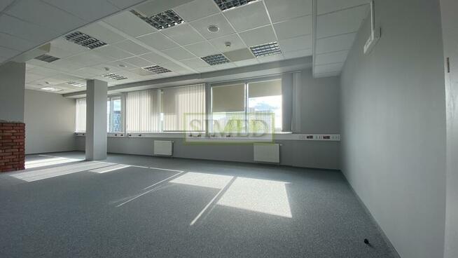 Biuro 5 minut od stacji metra