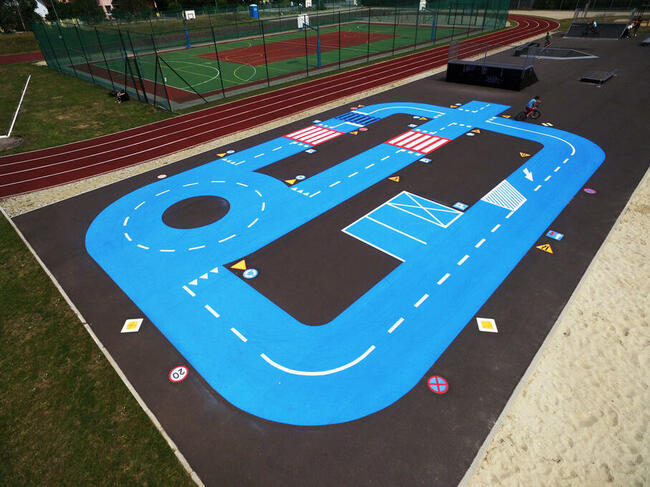 Nietypowe 02, wym. 20x12 m Stacjonarne miasteczko rowerowe