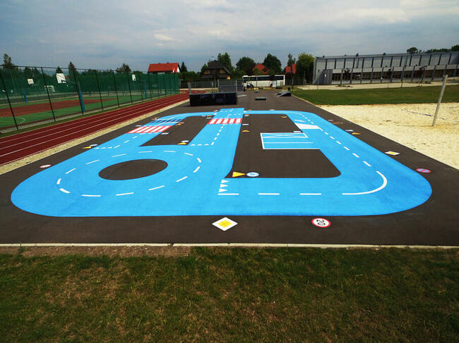 Nietypowe 02, wym. 20x12 m Stacjonarne miasteczko rowerowe