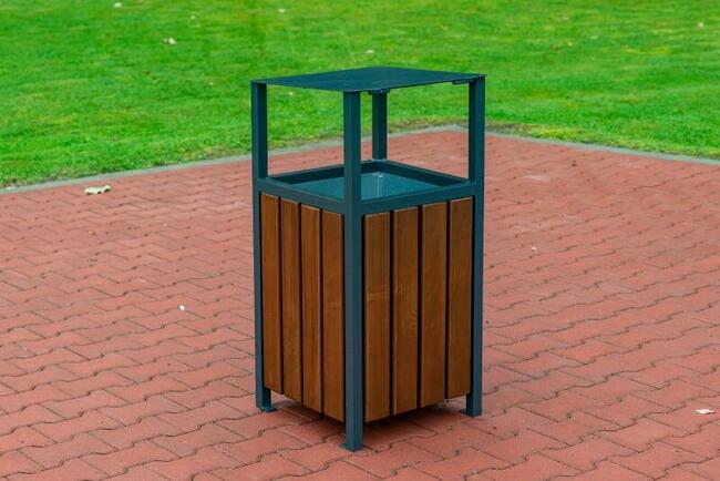 kosz uliczny na śmieci z daszkiem ogrodowy parkowy 65L W093