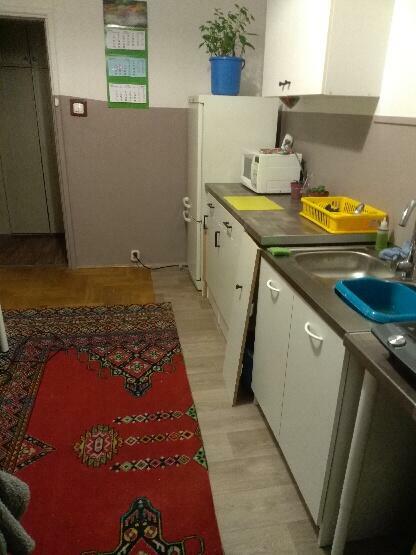 Przytulna kawalerka z dużą kuchnią