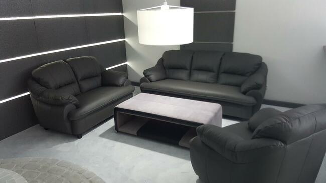 Nowy KOmplet wypoczynkowy Skóra naturalna100 %