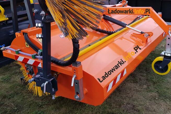 Hydrauliczna zamiatarka ZML180 z koszem i nawadnianiem nowa