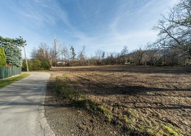 Sprzedam działkę w Jaworzu k. Bielska Białej