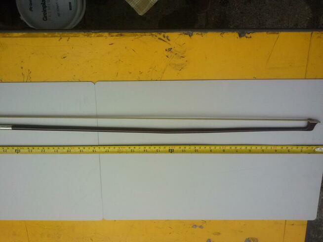 Smyczek 75 cm, 80 zł.