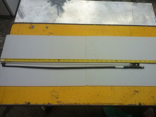 Smyczek 75 cm, 80 zł.