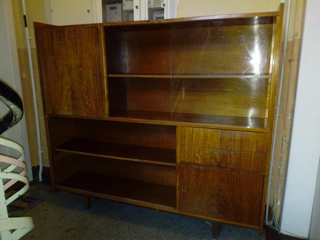 Stylowa biblioteczka lata ‘60