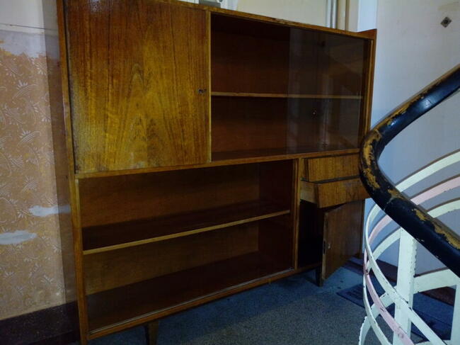 Stylowa biblioteczka lata ‘60