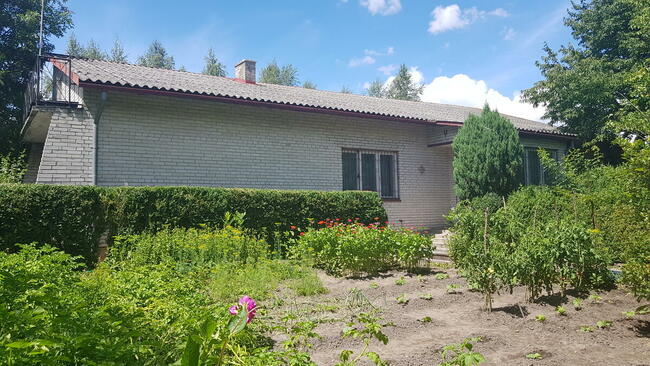 Dom parterowy na sprzedaż