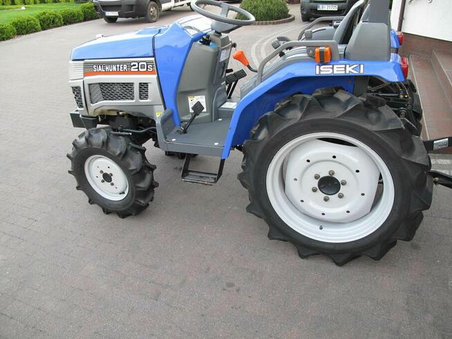 Mini Traktorek Iseki 20KM 4X4 Wspomaganie Mała Kosiarka