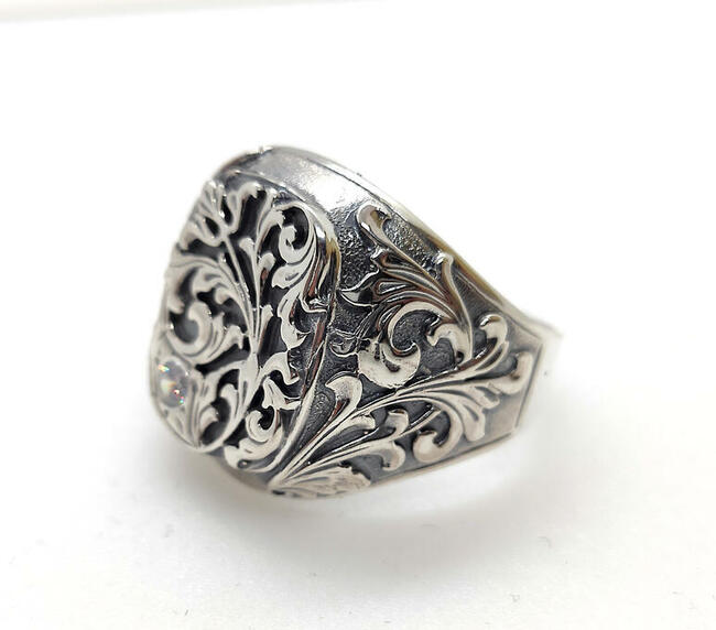 Złotnik Cieszyn, Rynek 16,sygnety herbowe