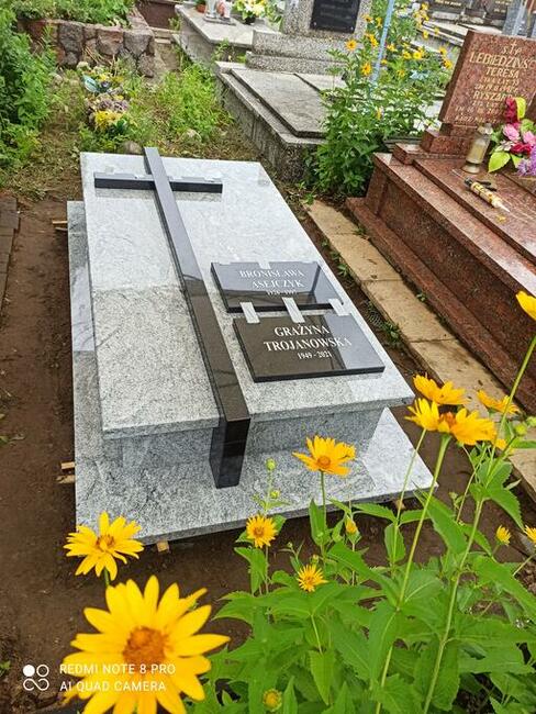 Pomniki nagrobki granitowe niska cena