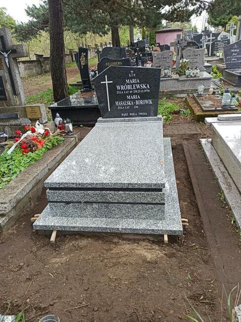 Pomniki nagrobki granitowe niska cena