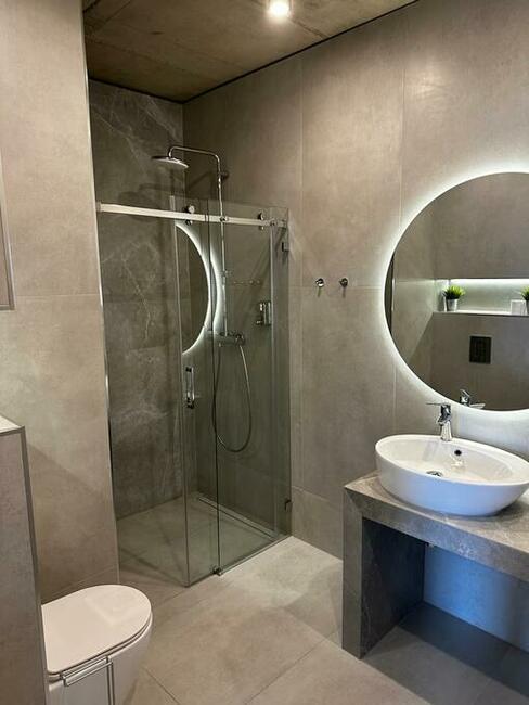 Remonty, usługi glazurnicze, płytkowanie, kafelkowanie.