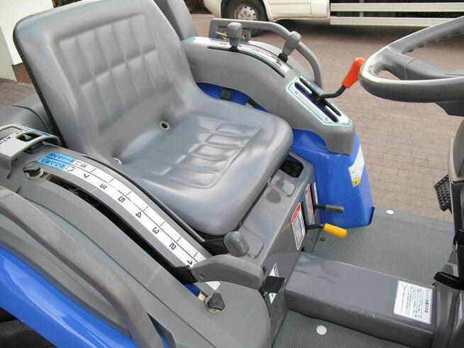 Mini Traktorek Iseki 20KM 4X4 Wspomaganie Mała Kosiarka