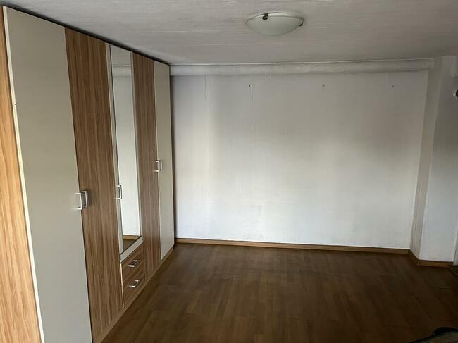 BIURO LUB KAWALERKA 85.000