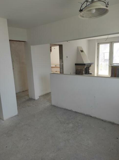 Dom 4 piętrowy , możliwość podzielenia na 2 mieszkania