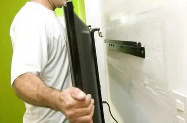 Montaż Anten Satelitarnych Naziemnych D-VBT Ustawianie Anten