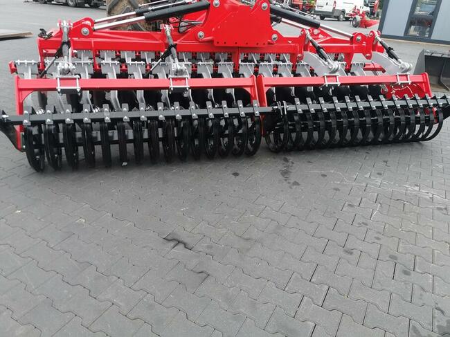 BRONA talerzowa 4 M hydrauliczna Zabiel 2025